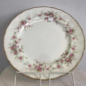 Royal Albert Victoriana Rose dinner plate